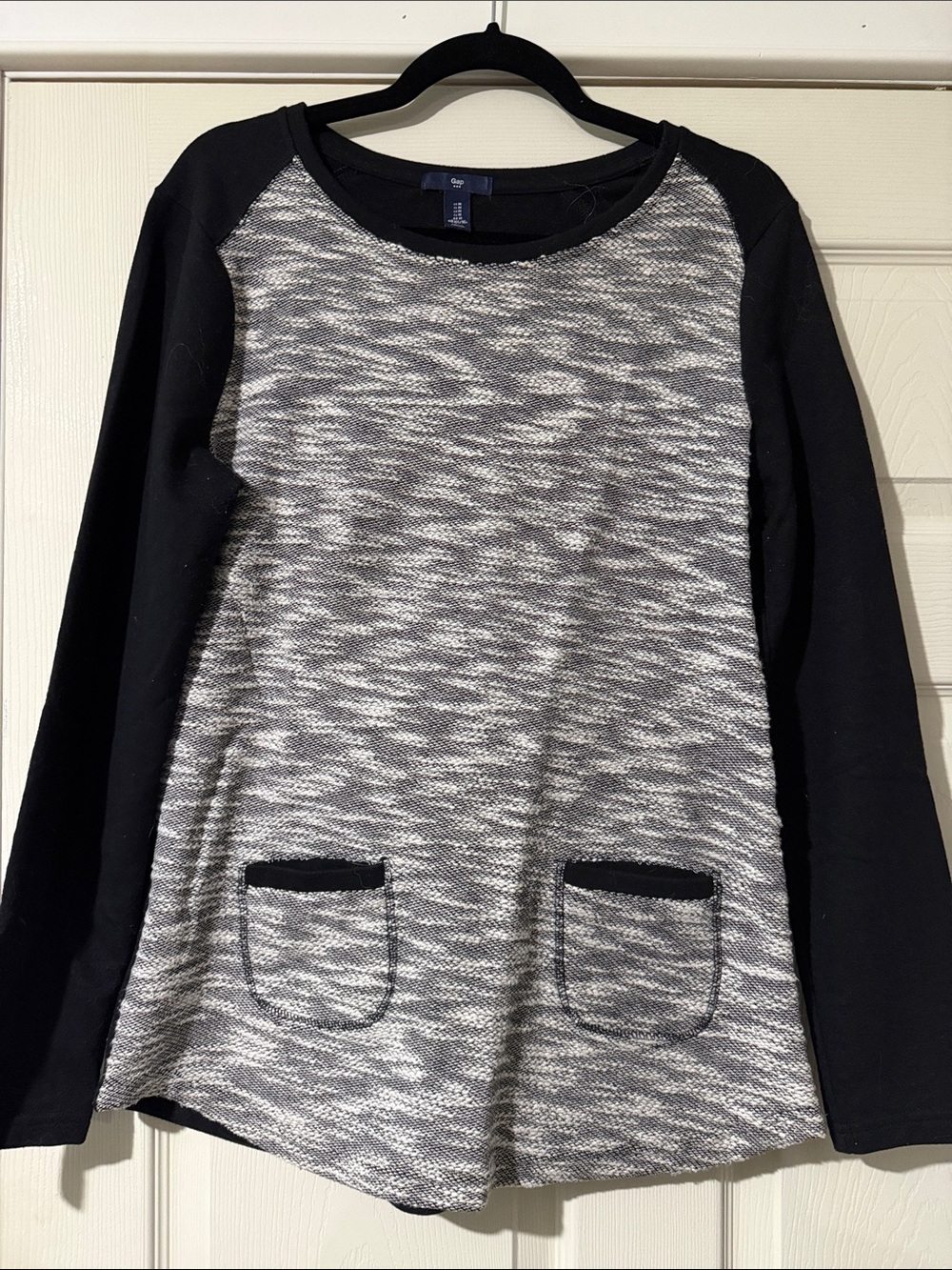 GAP Black & Gray Raglan Crewneck Sweater with Front Pockets